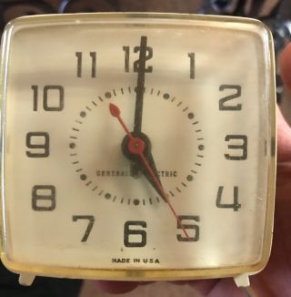 Vintage Antique General Electric Ge Alarm Clock Model Th253 Bedside T18