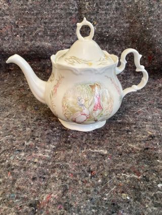 Vtg Royal Albert Beatrix Potter Teapot 7 " Tall Full Size Jemina & Foxy