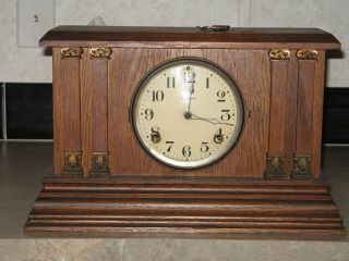 Antique Ingraham “howard” Oak Wood,  8 Day,  Mantle Clock