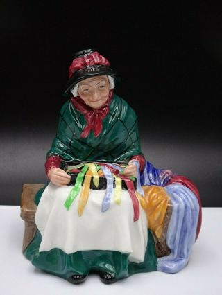 Royal Doulton " Silks & Ribbons " Figurine Hn 2017 1948 - 2001 Leslie Harradine