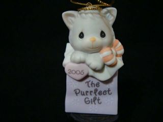 Precious Moments - Kitty Cat In Gift Box - The Purr - Fect Gift 2005 RARE LE 2