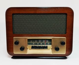 Old Antique Wood Silvertone Vintage Tube Radio - Restored & Table Top