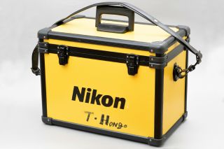 ✈ [n.  Mint] Nikon Vintage Yellow Hard Aluminum Camera Case From Japan
