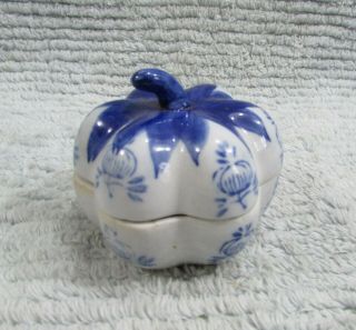 Squash Gourd Hand Painted Flow Blue White Porcelain 2 - 1/2 " Trinket Box S/h