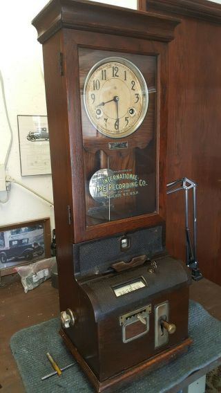 Antique International Time Recorder Co Time Clock 1919 Endicott Ny - With Keys