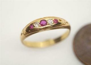 Pretty Antique English 18k Gold Ruby & Diamond 5 Stone Ring
