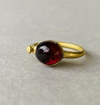 Ancient Roman Solid Gold Finger Ring with Garnet C.  1st - 3rd century A.  D. 2