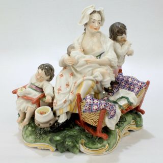 Old Or Antique Nymphenburg Porcelain Figurine Of The Good Mother - 26/12 - Pc