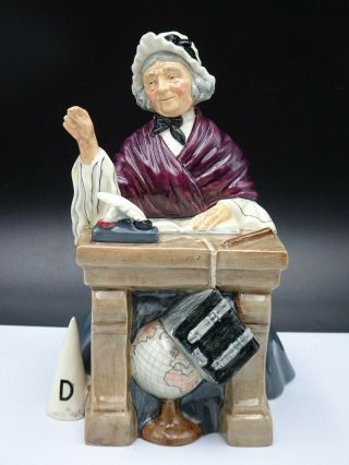 Royal Doulton " Schoolmarm " Figurine Hn 2223 1958 - 1981 Peggy Davies