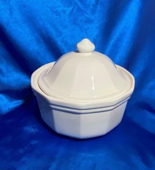 Pfaltzgraff Heritage White Round Covered Casserole Serving Dish Bowl With Lid