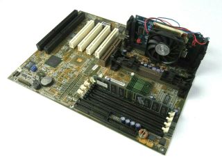 Vintage Asus P2b - D Dual Slot 1 Motherboard W/ 1x Pentium Iii 700mhz & 128mb Ram