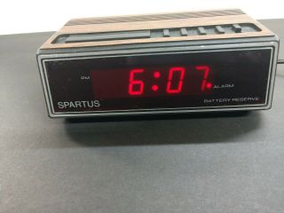 Vintage Spartus 1108 Alarm Clock Wood Grain Electric Or Battery Lcd From 80s