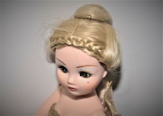 Vintage Madame Alexander Doll 20 
