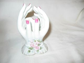 Vintage Pink Painted Fingernail Hand Vase Lefton With Pink Raised Roses Flowers