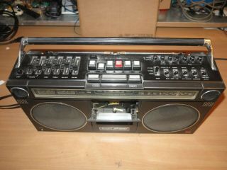 Sharp Gf - 9090 Hb Cassette Recorder Radio Ghetto Blaster Boombox Vintage