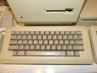 Vtg 1984 Apple Macintosh 512k M0001 W/ M0100 M0110 M0120 M0130 Bag Box 5