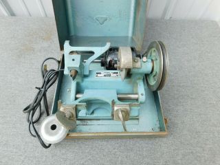 Vintage Yale Key Cutting Machine M1009c