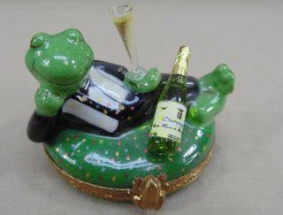 Limoges France Peint Main Frog Tuxedo 2000 Champagne Glass & Bottle Trinket Box