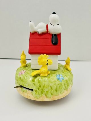 Peanuts 1970s Snoopy On Dog House And Woodstock Ceramic Rotating Music Box Japan