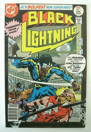 " Black Lightning " Comics / No.  1 / 1977 / Very Fine,