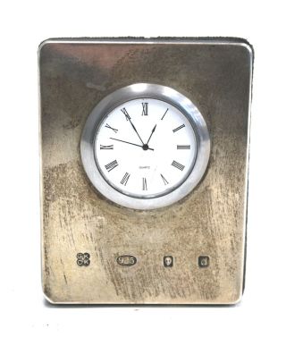 Hallmarked Sterling Silver Desk Clock Quartz 2003 London Kitney & Co - P12