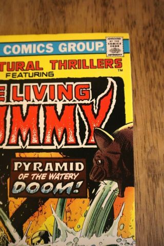 SUPERNATURAL THRILLERS 9 THE LIVING MUMMY VERY HIGH GRADE/MN PAGES OW TO WHITE 3
