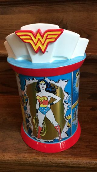 Collectible Wonder Woman Limited Edition Tin/cookie Jar