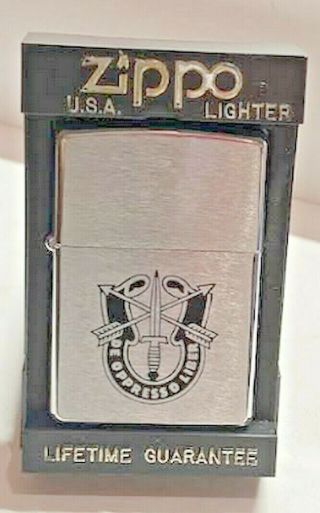 1997 Zippo Lighter U.  S.  Army Special Forces De Oppresso Liber Never Fired