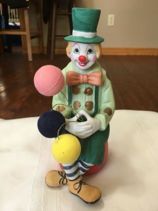 Vintage Enesco Porcelain Clown Figurine Green Hat W/ Outfit 8 " W/ Foam Ballons