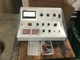 Vintage Beckman 999 Ic Tester For Up To 16 Pin Ic 