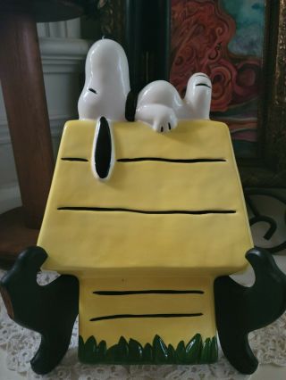 Vintage Snoopy Yellow Doghouse 3d Ceramic Wall Art / Plaque