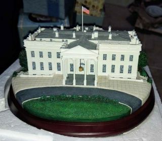 Danbury - The White House Washington Dc Homes Of The Presidents Figurine