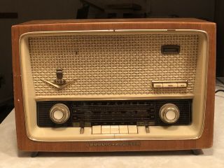 Vintage Grundig Majestic Export Model 1088 Usa Tabletop Radio West Germany