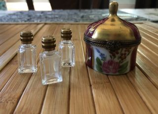Signed Peint Main LIMOGES France Trinket Box With Three Perfume Bottles 2