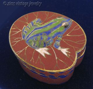 Vintage Old Chinese Cloisonne Enamel Frog Lily Pad Blue Green Brass Trinket Box