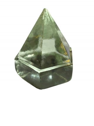 Vintage Mid Century Modern Mcm Hexagonal Pyramid Peridot Green Glass Paperweight