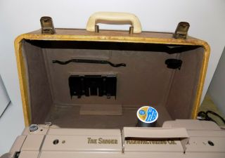 Vintage Singer 301A Portable Heavy Duty Gear Drive Sewing Machine w/ Case 3