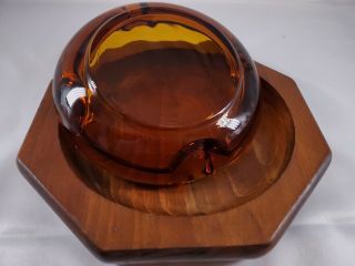 Vintage Mid century Amber Glass Insert Ashtray On Wood Base Cigar Cigarette MCM 3