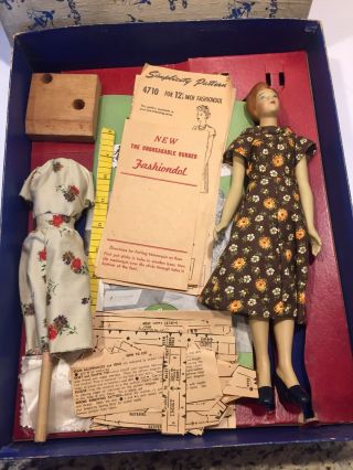 Vintage 1940s 50 Simplicity Fashiondol Sewing Mannequin Doll Miniature Latexture