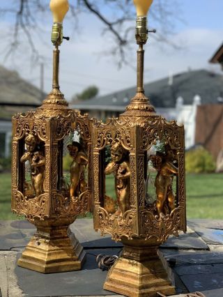 Pair Vintage Mid Century Hollywood Regency Lamps Cherubs