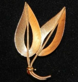 Vintage Uno A Erre 18k 750 Yellow Gold Double Leaf Brooch Italy Pin 4.  6gm