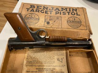Vintage Benjamin Franklin Target Pistol,  Model 130, .  22 Pellet,  Air Gun 2