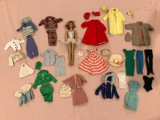 Vintage MIDGE doll,  with carrying case,  clothing,  and accessories 3