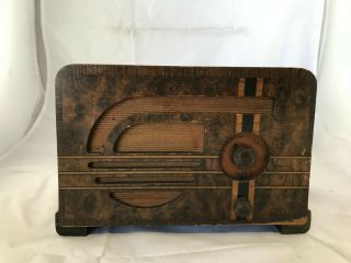 Vintage Philco 37 - 600 Art Deco Tube Radio In Wood Cabinet
