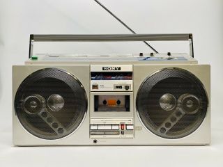 Vintage Sony Cfs - 77 Cassette Am/fm Radio Boom Box