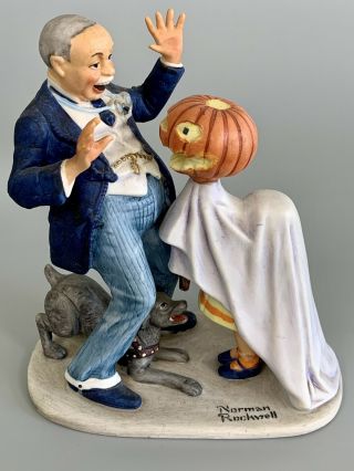 Vintage Norman Rockwell Danbury Trick Or Treat Porcelain Figurine 1980