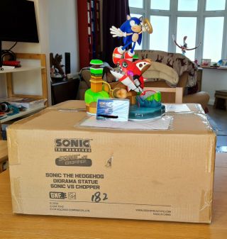 Gnf Toyz Sonic The Hedgehog - Sonic Vs.  Chopper Diorama (first 4 Figures,  F4f)