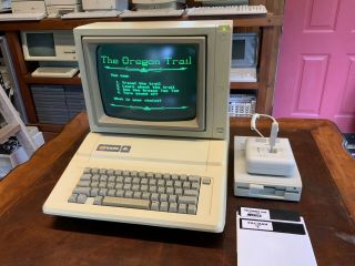 Vintage Restored Apple Iie Computer W/floppy Drive/joystick/pacman/oregon Trail