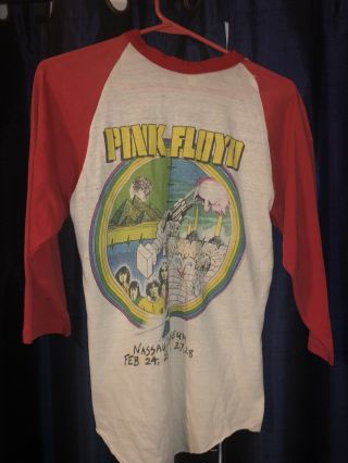 Vintage Pink Floyd The Wall Concert T Shirt Nassau Medium 1980’s
