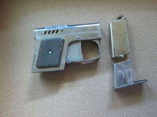 Vintage 1960 ' s pistol shape petrol cigarette lighter 3
